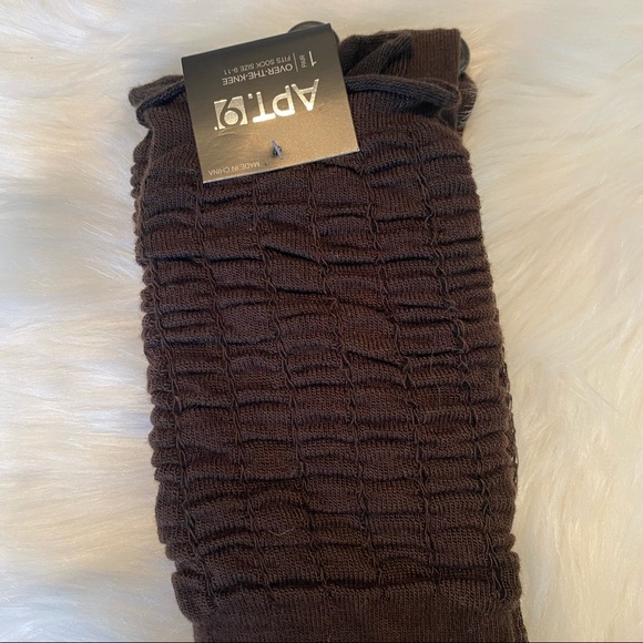 Over the Knee Fashion Socks 🧦 - Picture 3 of 3